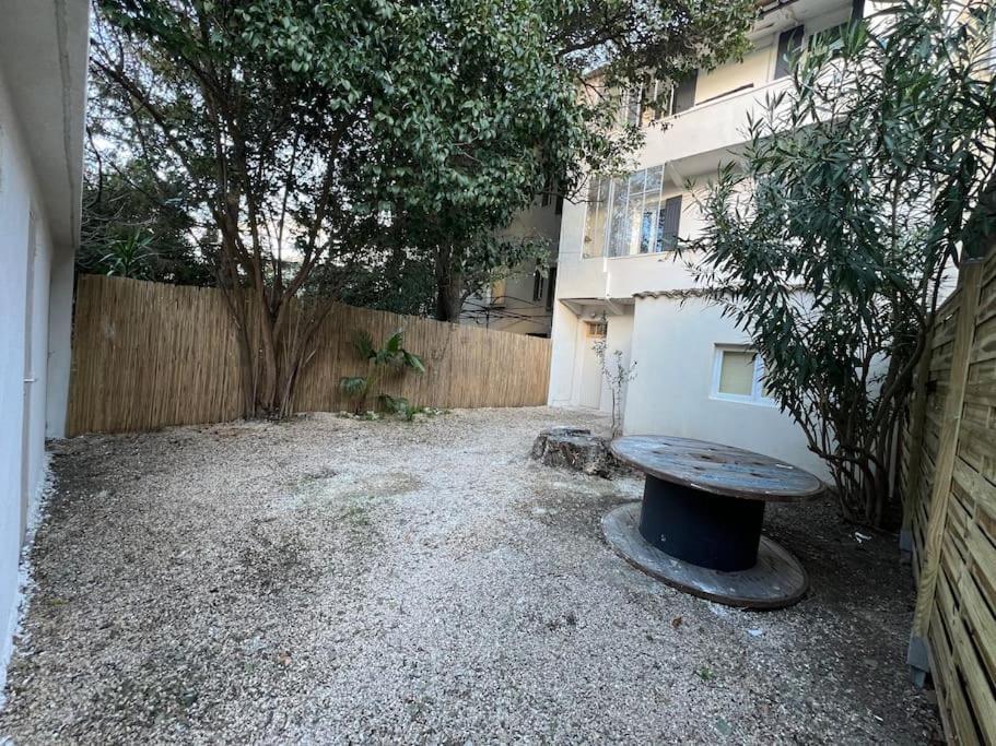 Tres Bel Appartement Neuf Avignon Exterior foto
